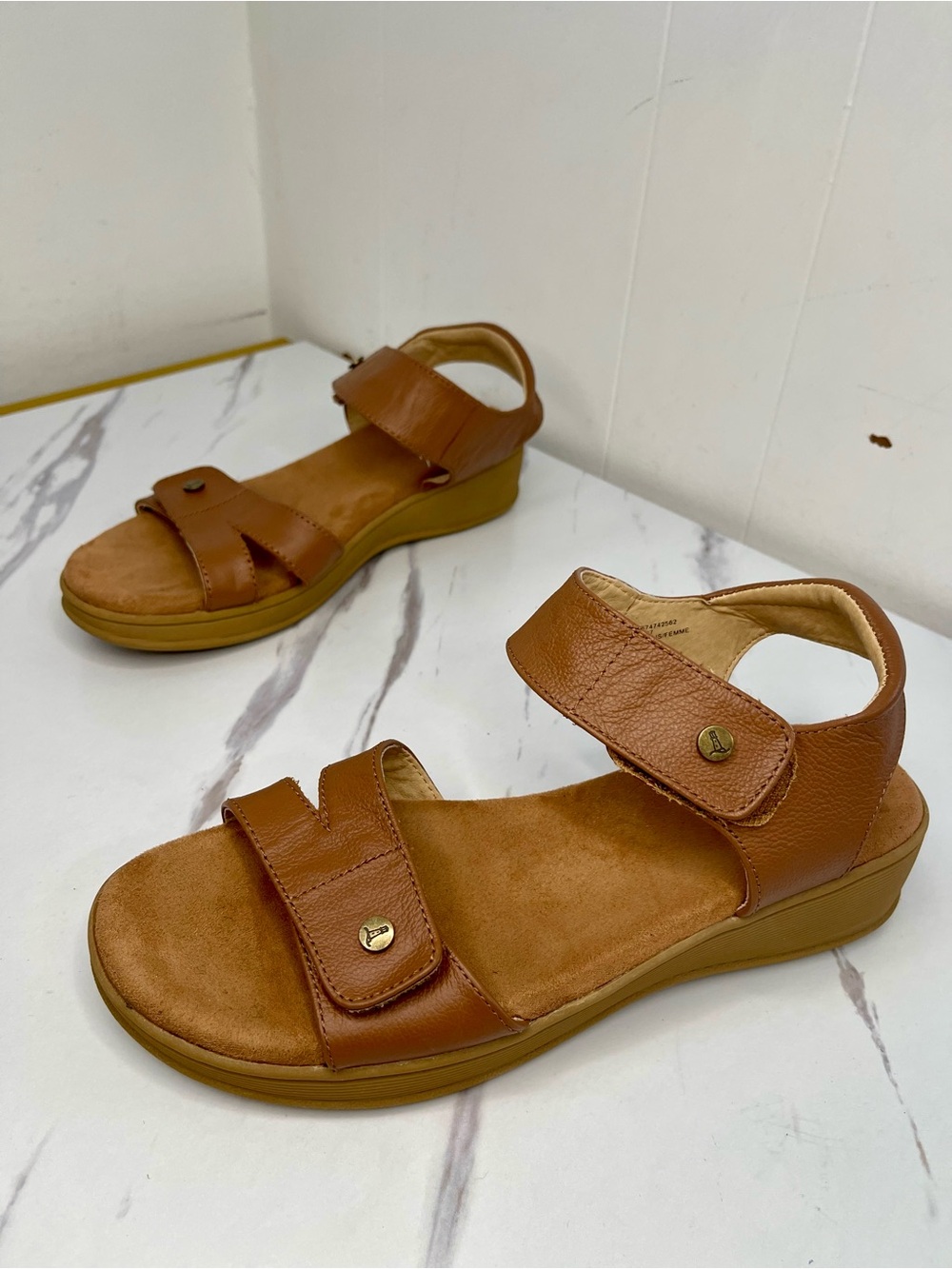 Lands' End Women's Brown Leather Adjustable Strap Sandals cushioned footbed Sz 9